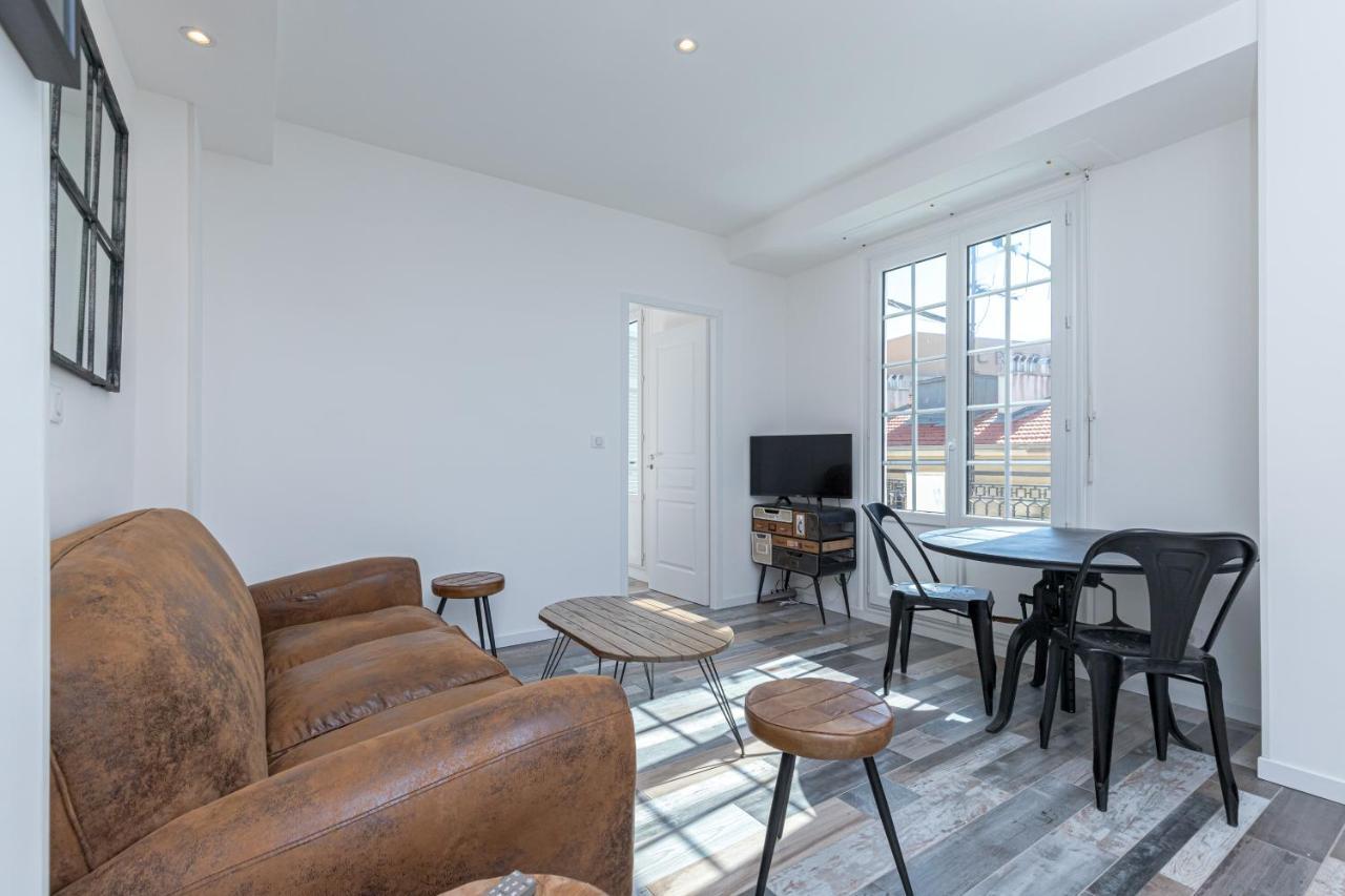 Squared Head-Apartment With Terrace In Nice Buitenkant foto